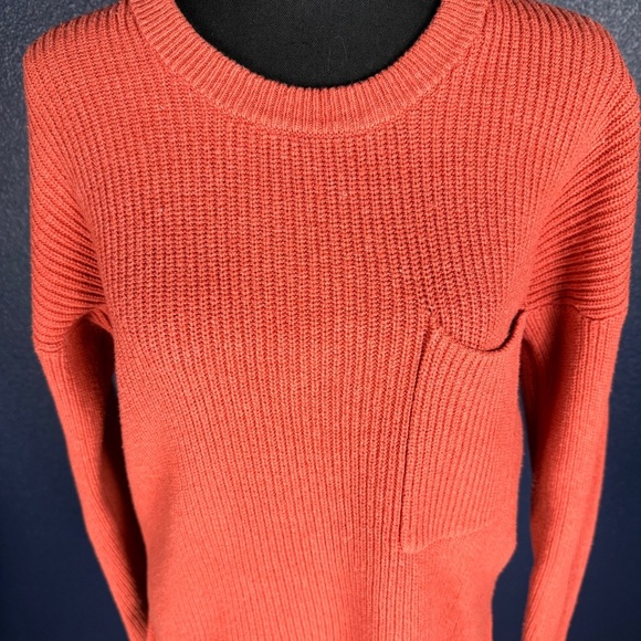 Madewell Thompson Pocket Pullover Sweater, Heather Lipstick coral orange, Small - Picture 4 of 9